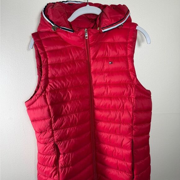 Tommy Hilfiger Vibrant Red Puffer Vest - Picture 2 of 5